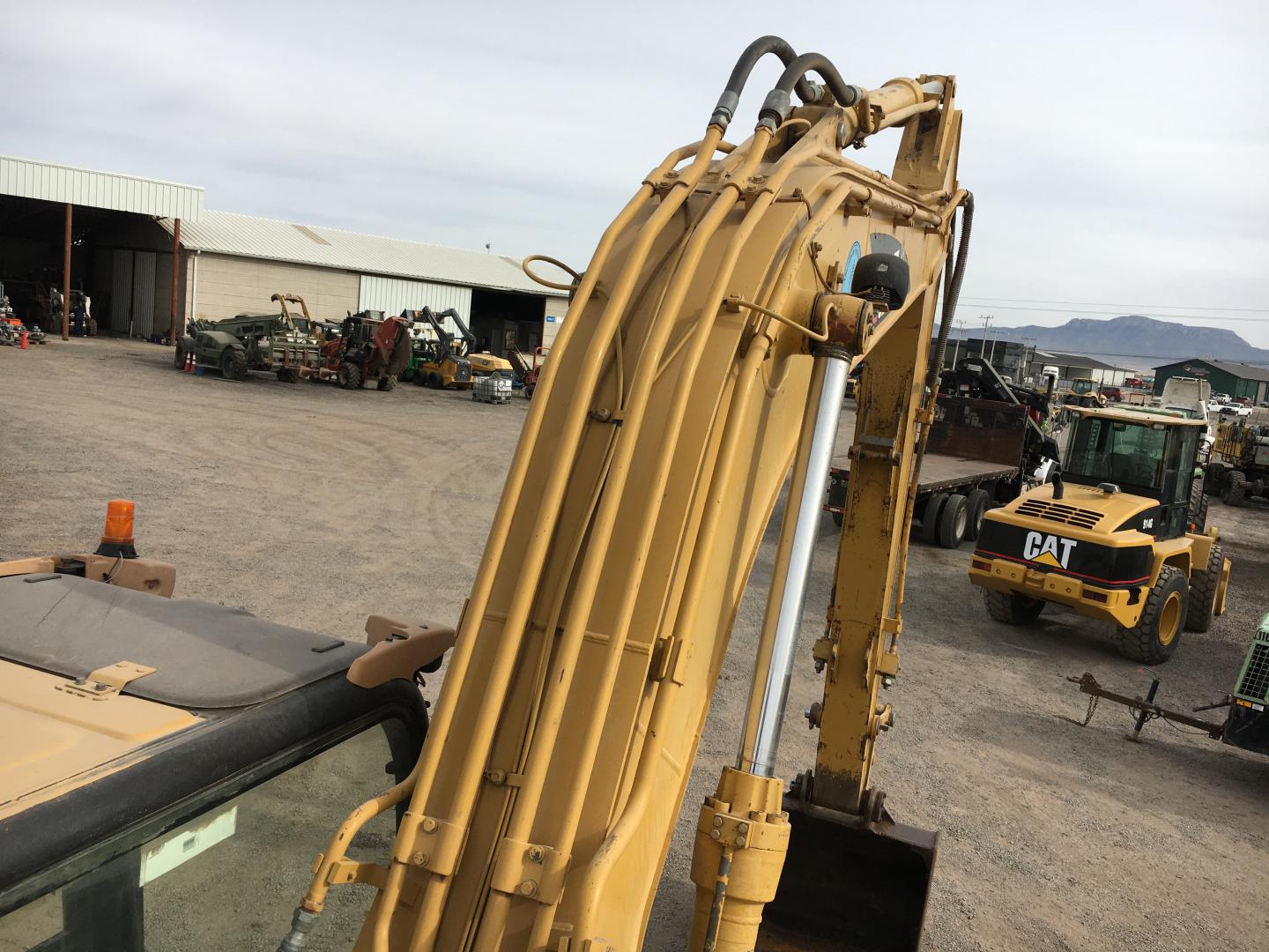 ./imagenes/INVOICE/2019/16933/EXCAVADORA CATERPILLAR 315CL (36).JPG